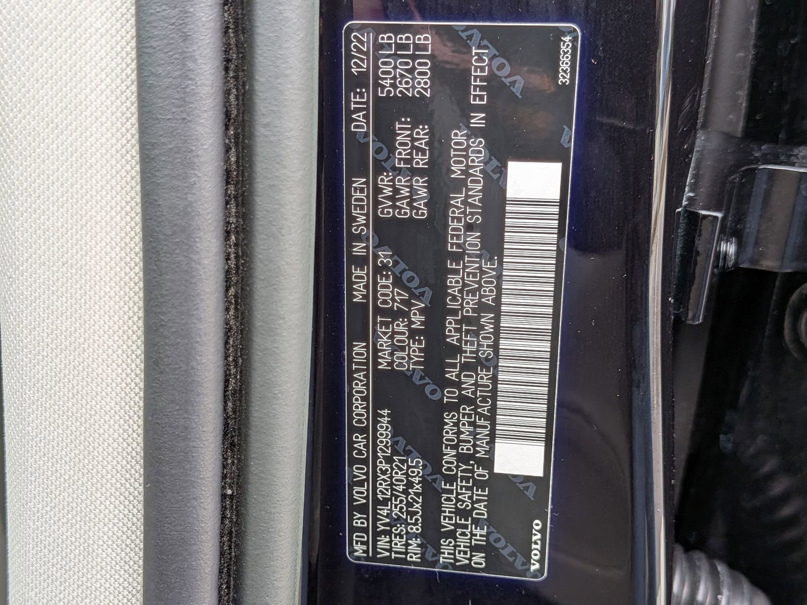 Used 2023 Volvo XC60 B5 Ultimate w/ Climate Package image 42