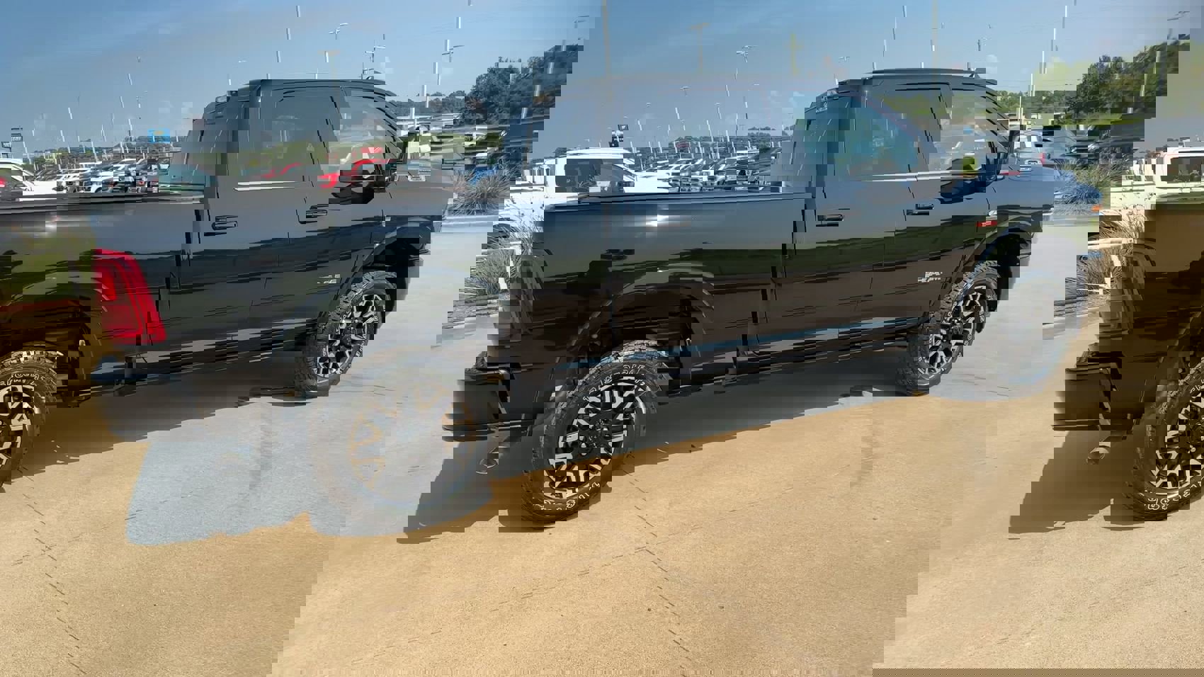 Used 2025 RAM 2500 Limited image 9