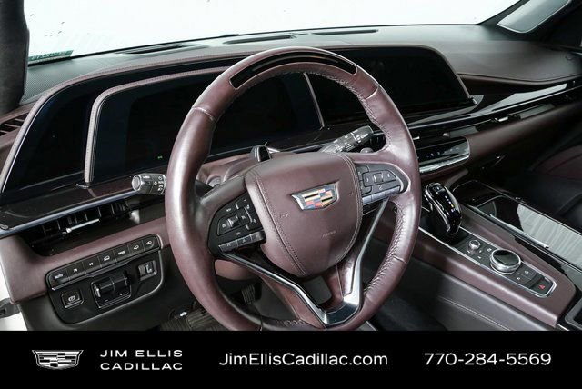 Used 2023 Cadillac Escalade ESV Sport Platinum w/ LPO, ONYX Package image 4