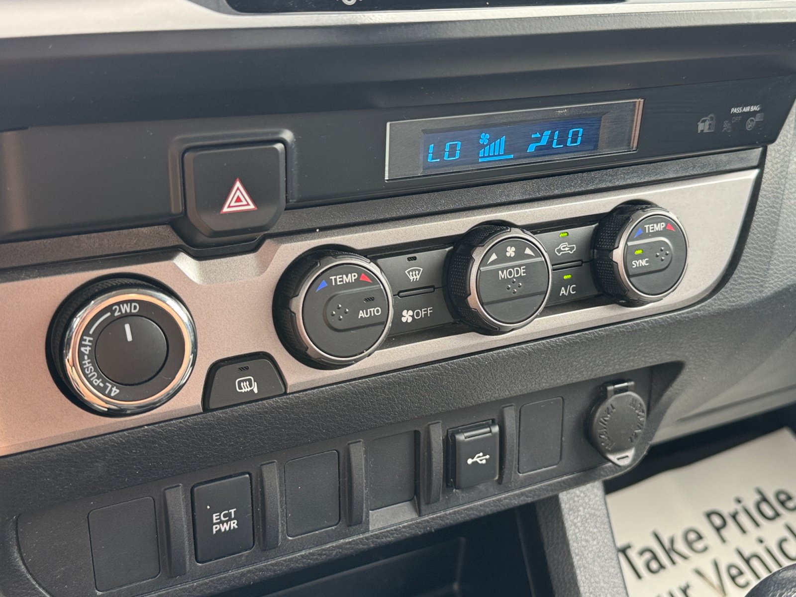 Used 2023 Toyota Tacoma SR AWD/4WD image 19