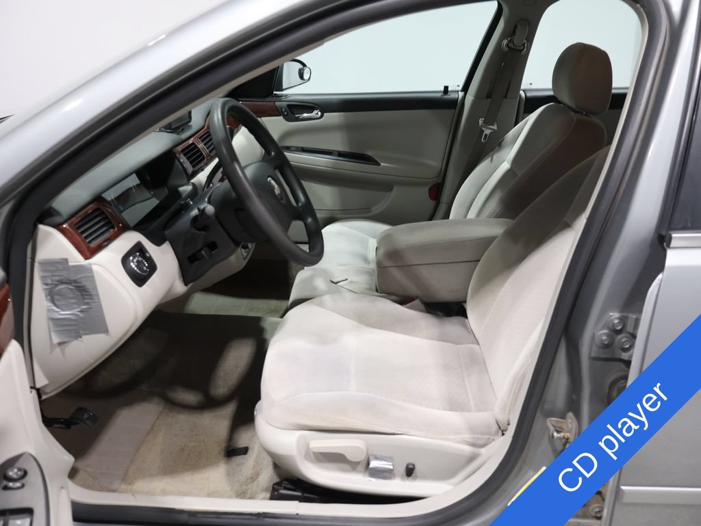 Used 2007 Chevrolet Impala LT FWD image 2