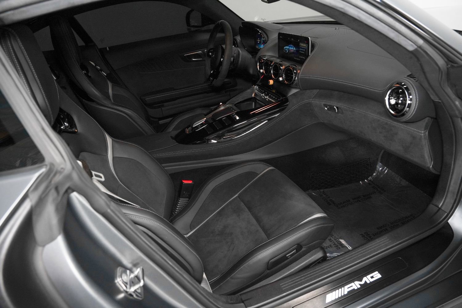 Used 2020 Mercedes-Benz AMG GT R image 11