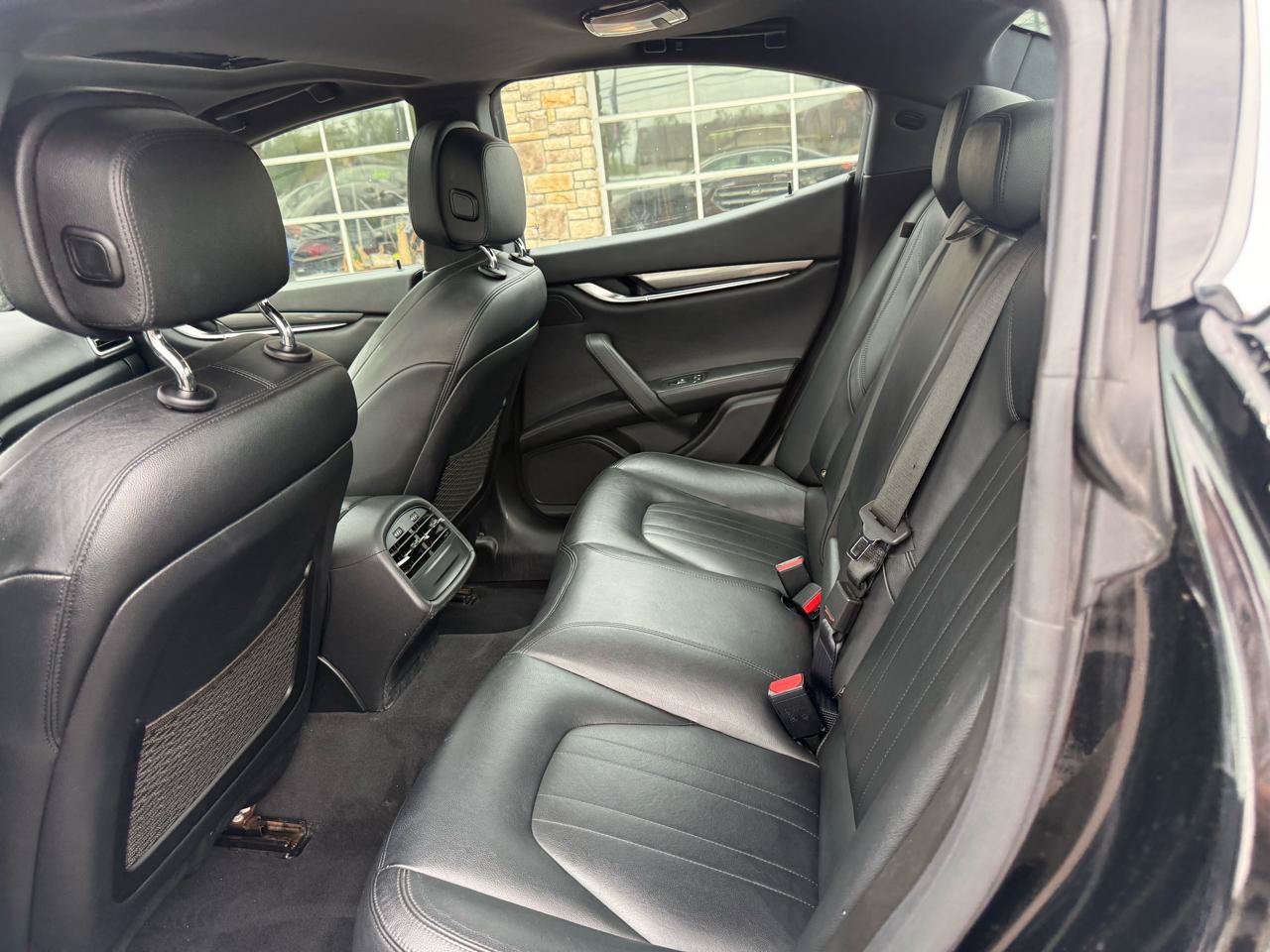 Used 2018 Maserati Ghibli S Q4 AWD/4WD image 12