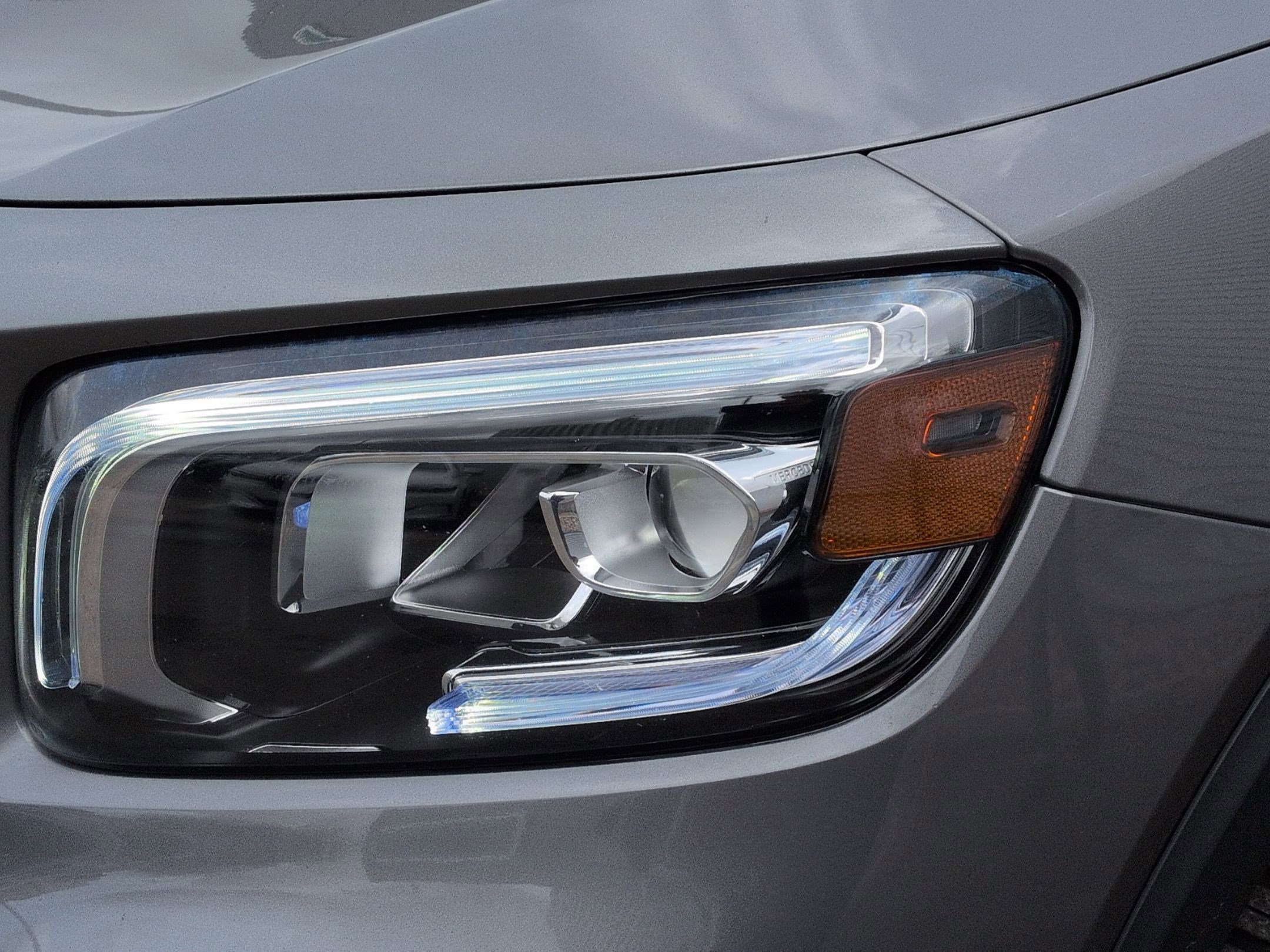 Certified 2023 Mercedes-Benz GLB 250 4MATIC w/ Premium Package image 11