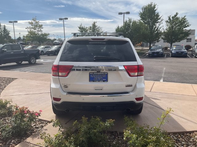 Used 2013 Jeep Grand Cherokee Overland Summit AWD/4WD image 5