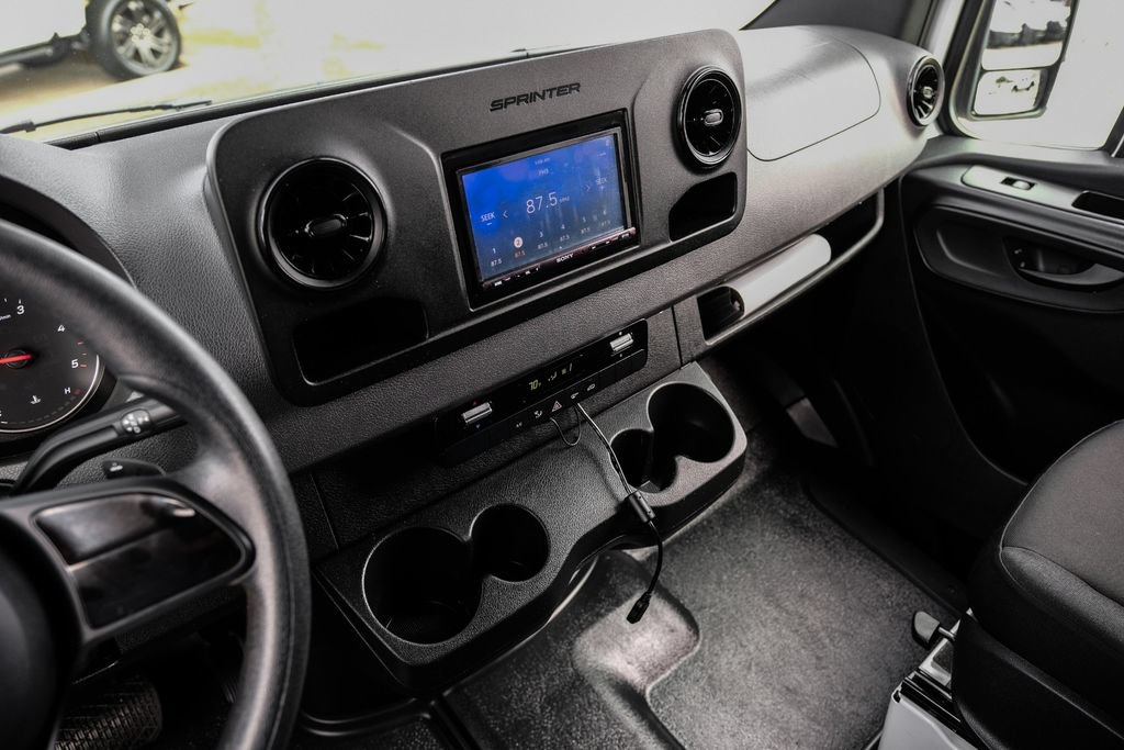 Used 2024 Mercedes-Benz Sprinter 2500 image 17