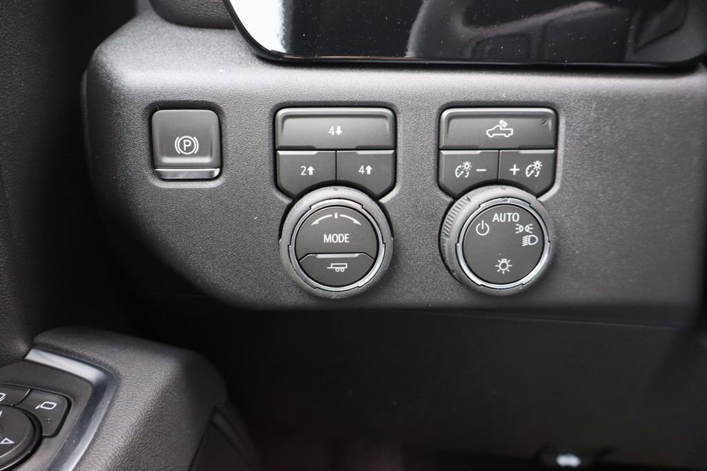 New 2026 Chevrolet Silverado 3500 LT image 14