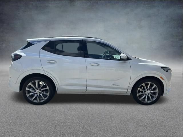 Used 2024 Buick Encore GX Avenir w/ LPO, Road Trip Package FWD image 10