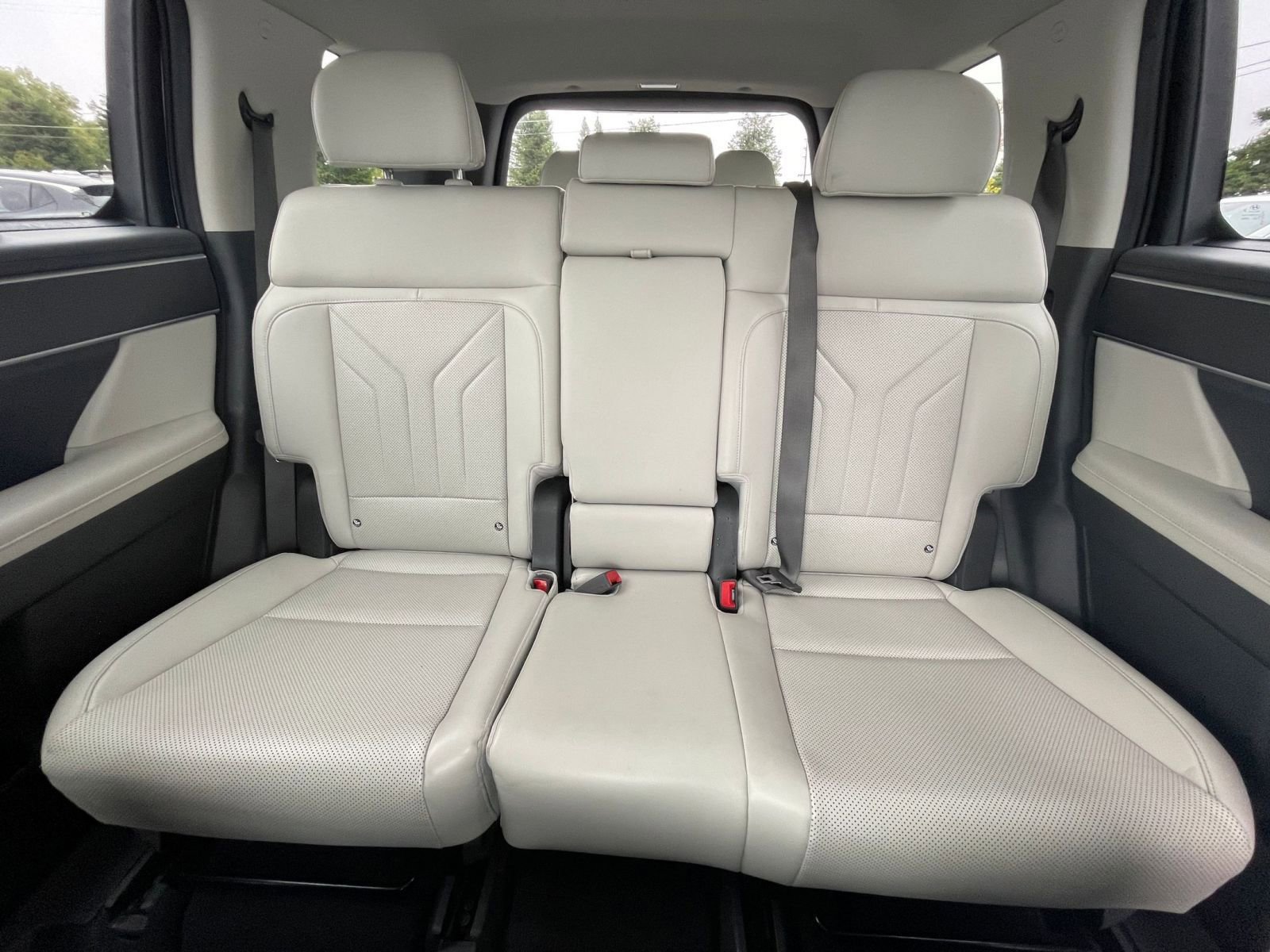 Used 2025 Hyundai Santa Fe SEL image 41