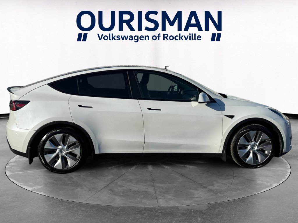 Used 2021 Tesla Model Y Long Range AWD/4WD image 7