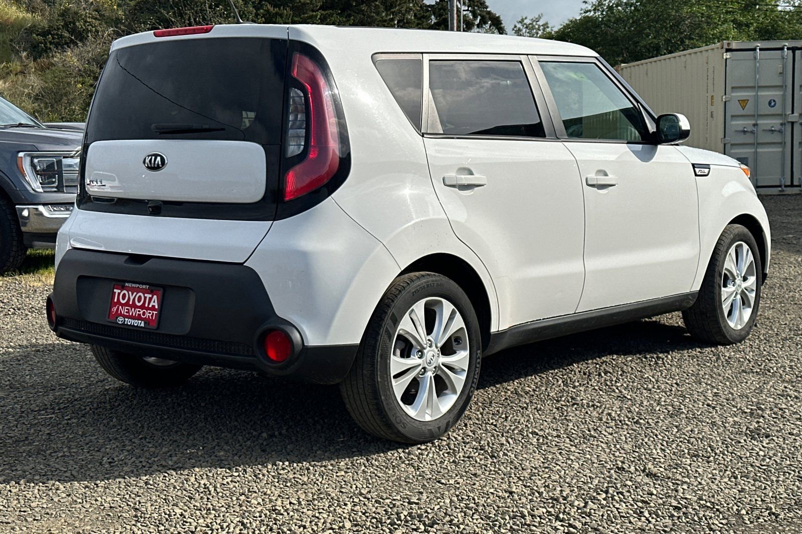 Used 2015 Kia Soul + w/ Audio Package FWD image 4