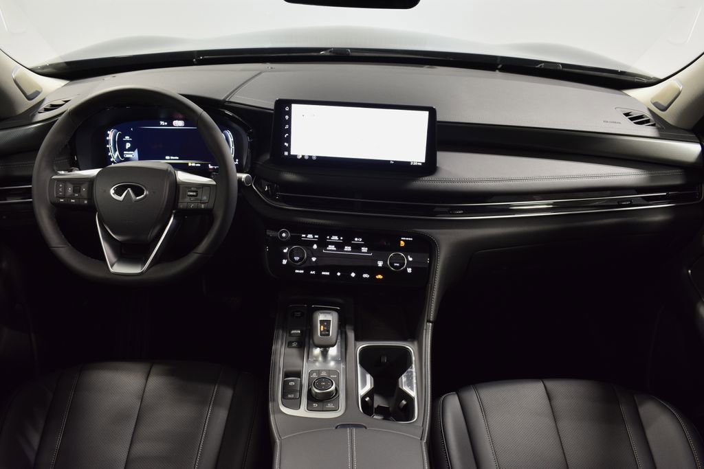 New 2026 INFINITI QX60 Luxe w/ Family Package image 13