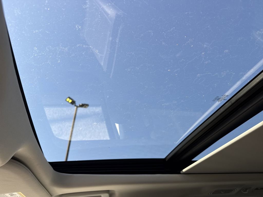 Used 2025 Ford Expedition Active image 29