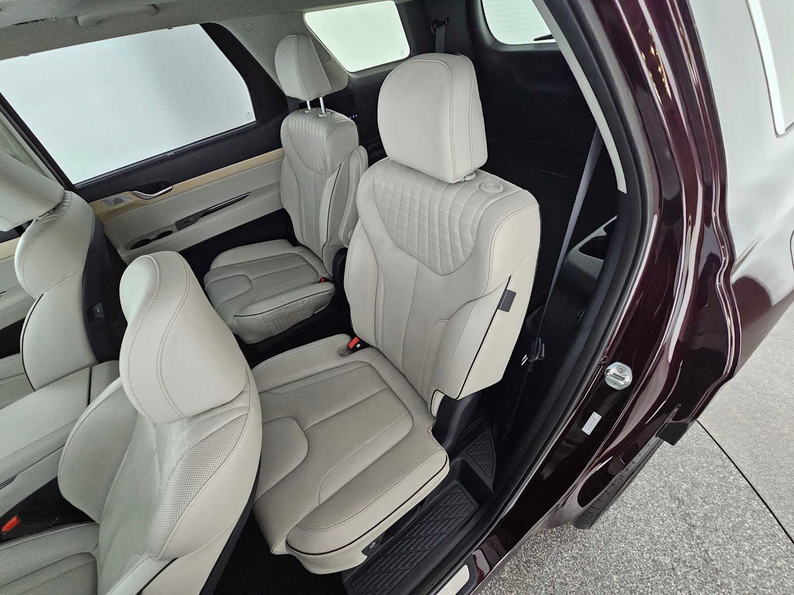 Used 2023 Hyundai Palisade Limited w/ Cargo Package FWD image 19