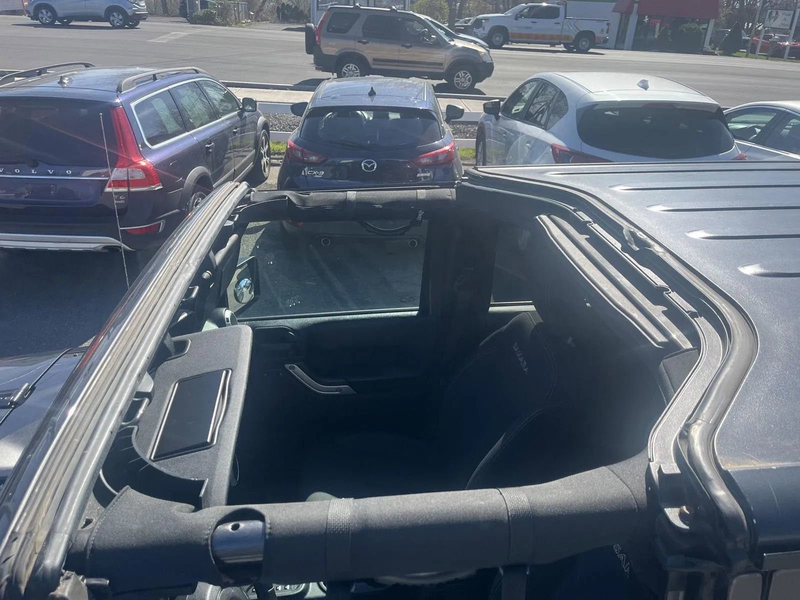 Used 2017 Jeep Wrangler Unlimited Sahara w/ Dual Top Group image 25