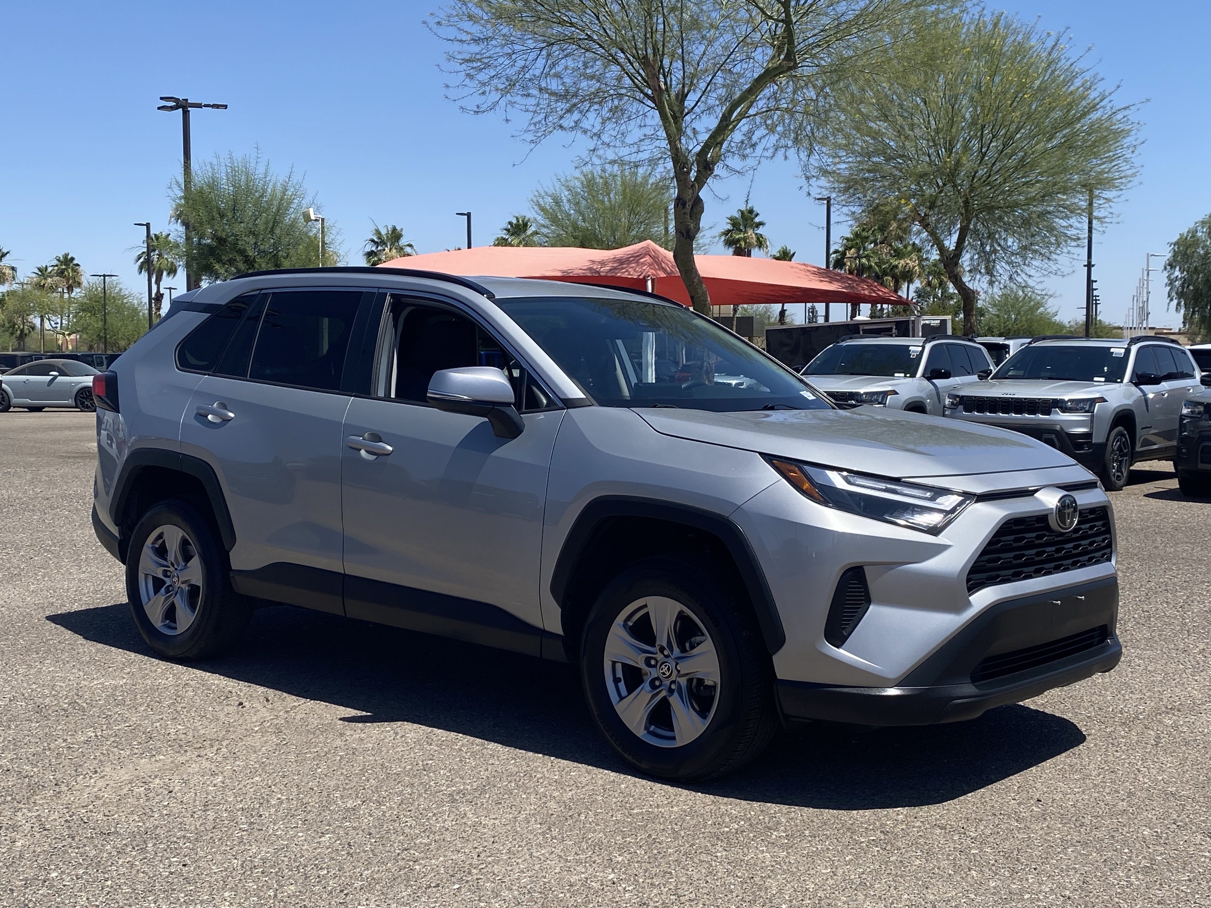 Used 2024 Toyota RAV4 XLE FWD image 7