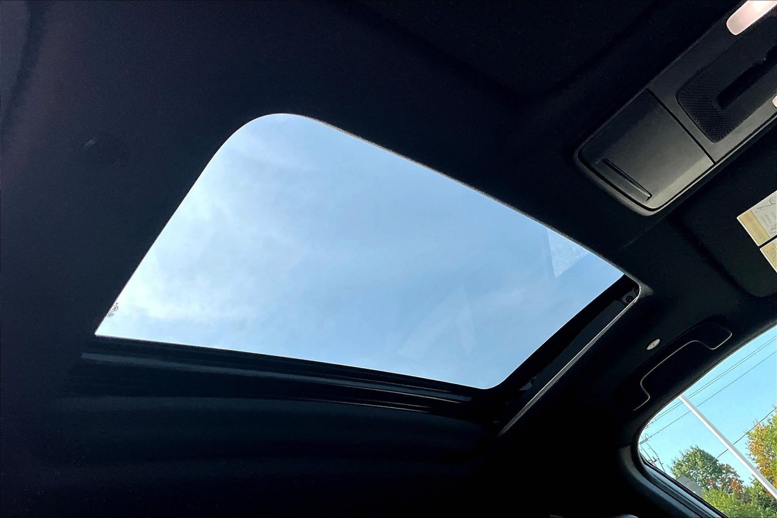 Certified 2025 Honda CR-V Sport-L image 17