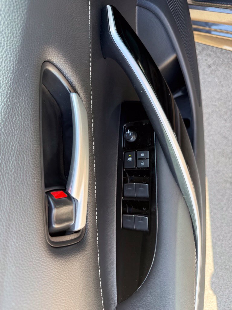 Used 2022 Toyota Corolla XSE FWD image 21