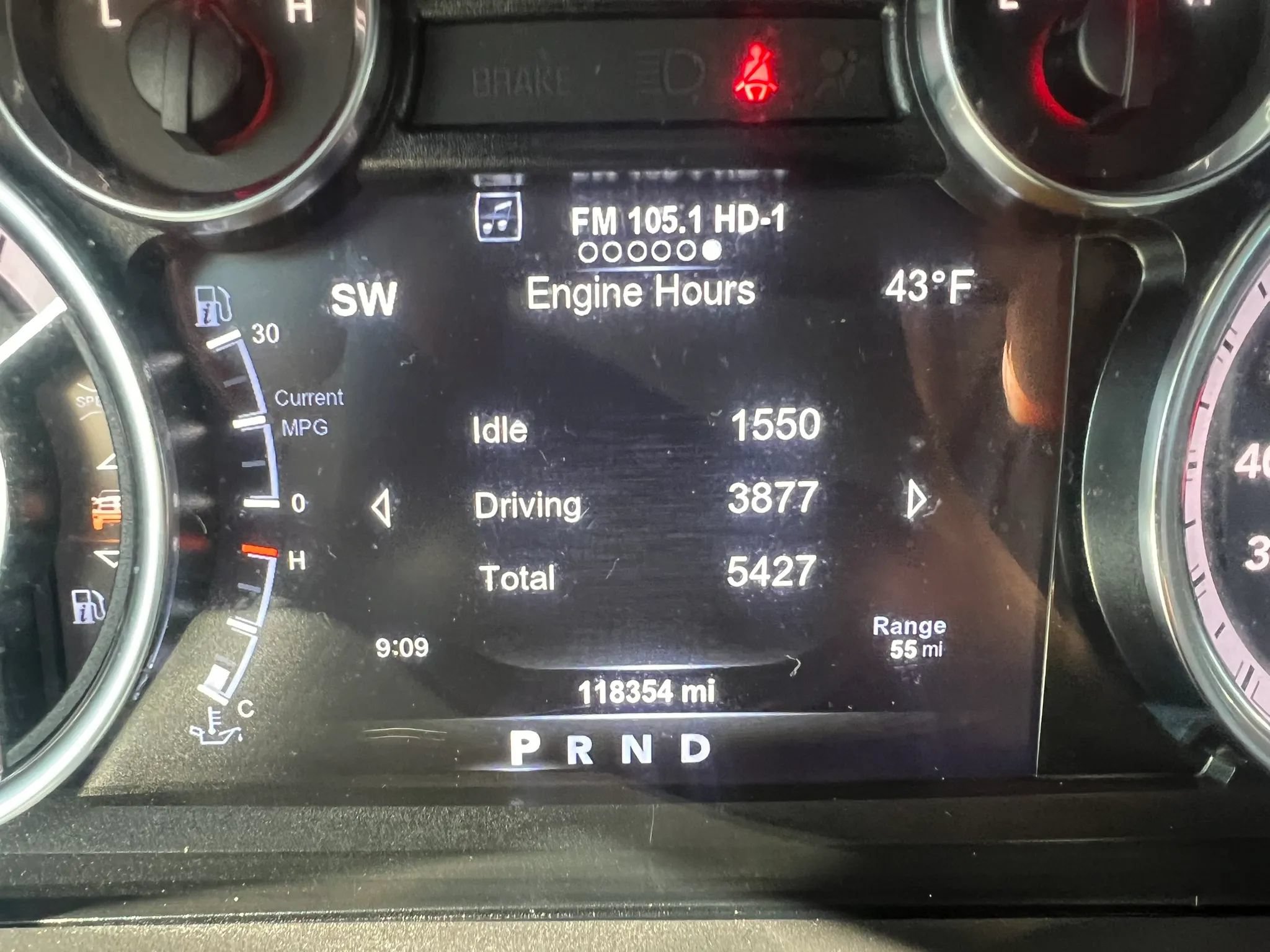 Used 2018 RAM 1500 SLT AWD/4WD image 17