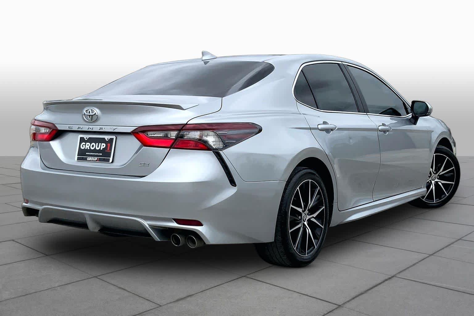 Used 2024 Toyota Camry SE FWD image 13