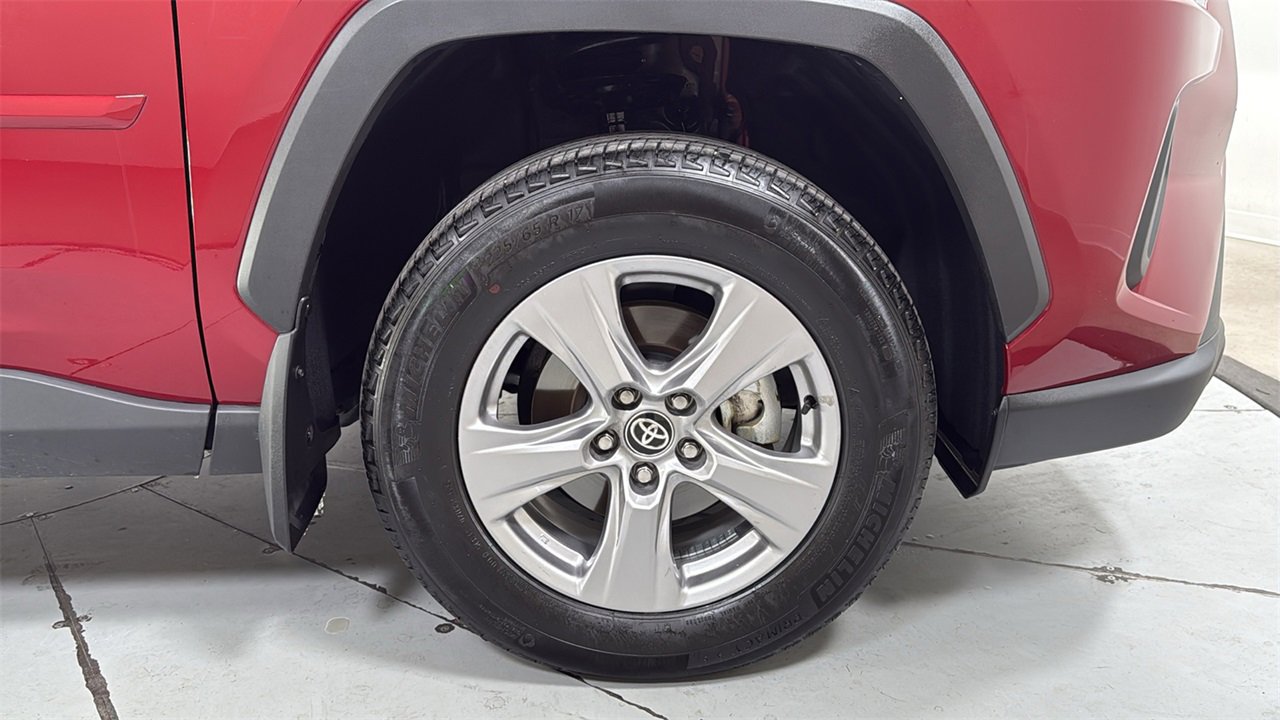 Certified 2025 Toyota RAV4 XLE image 21
