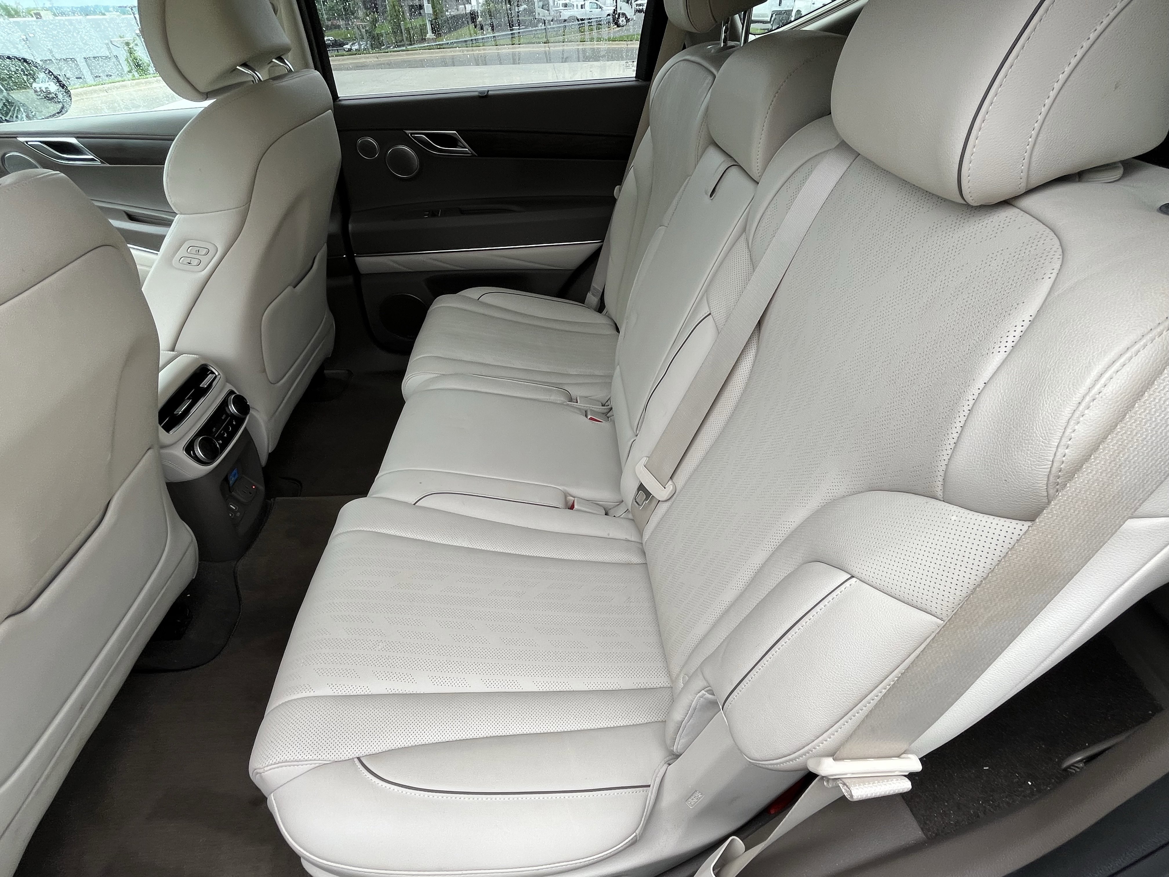 Used 2022 Genesis GV80 3.5T Advanced + AWD/4WD image 31
