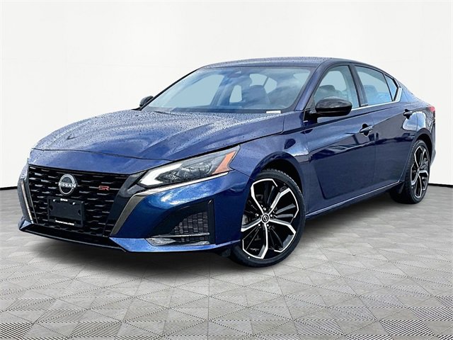 Used 2024 Nissan Altima 2.5 SR image 3