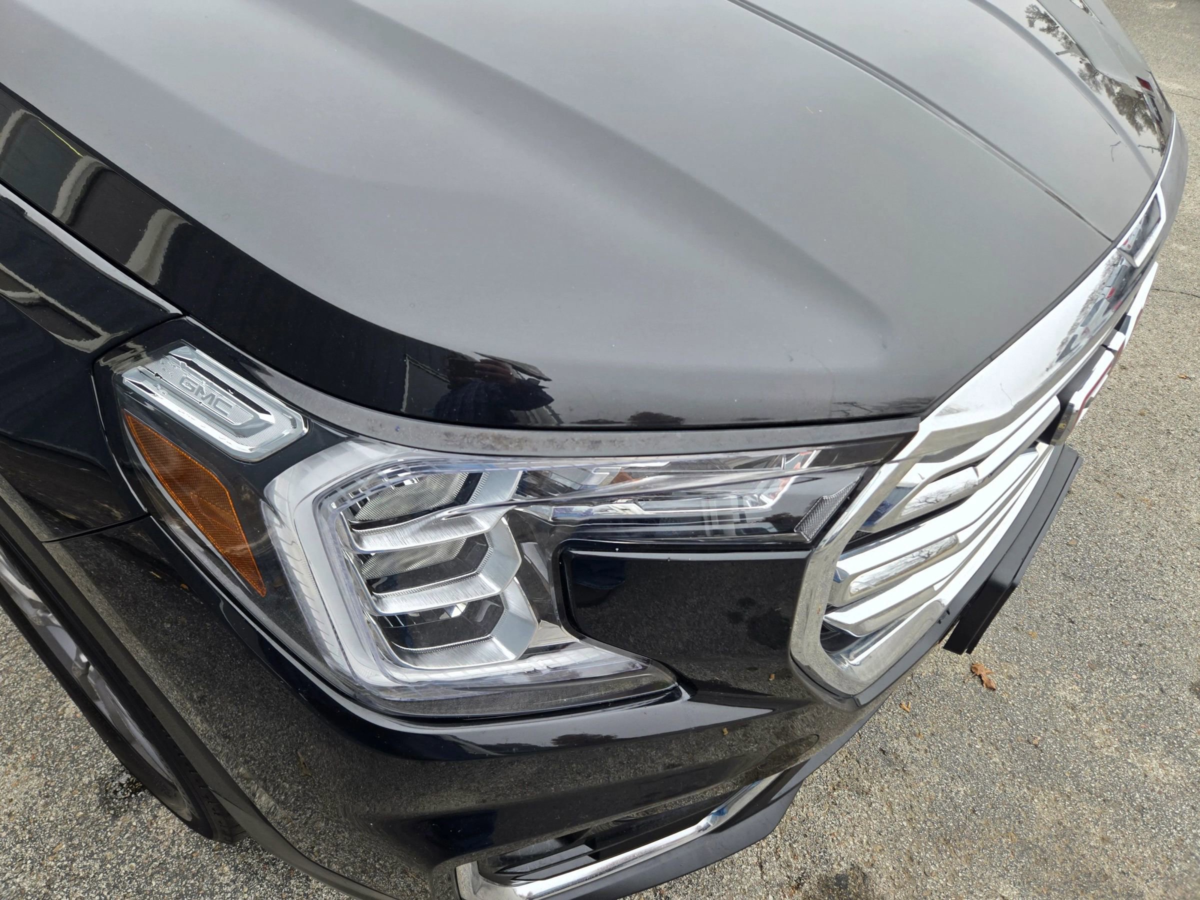 Used 2024 GMC Terrain SLT image 16