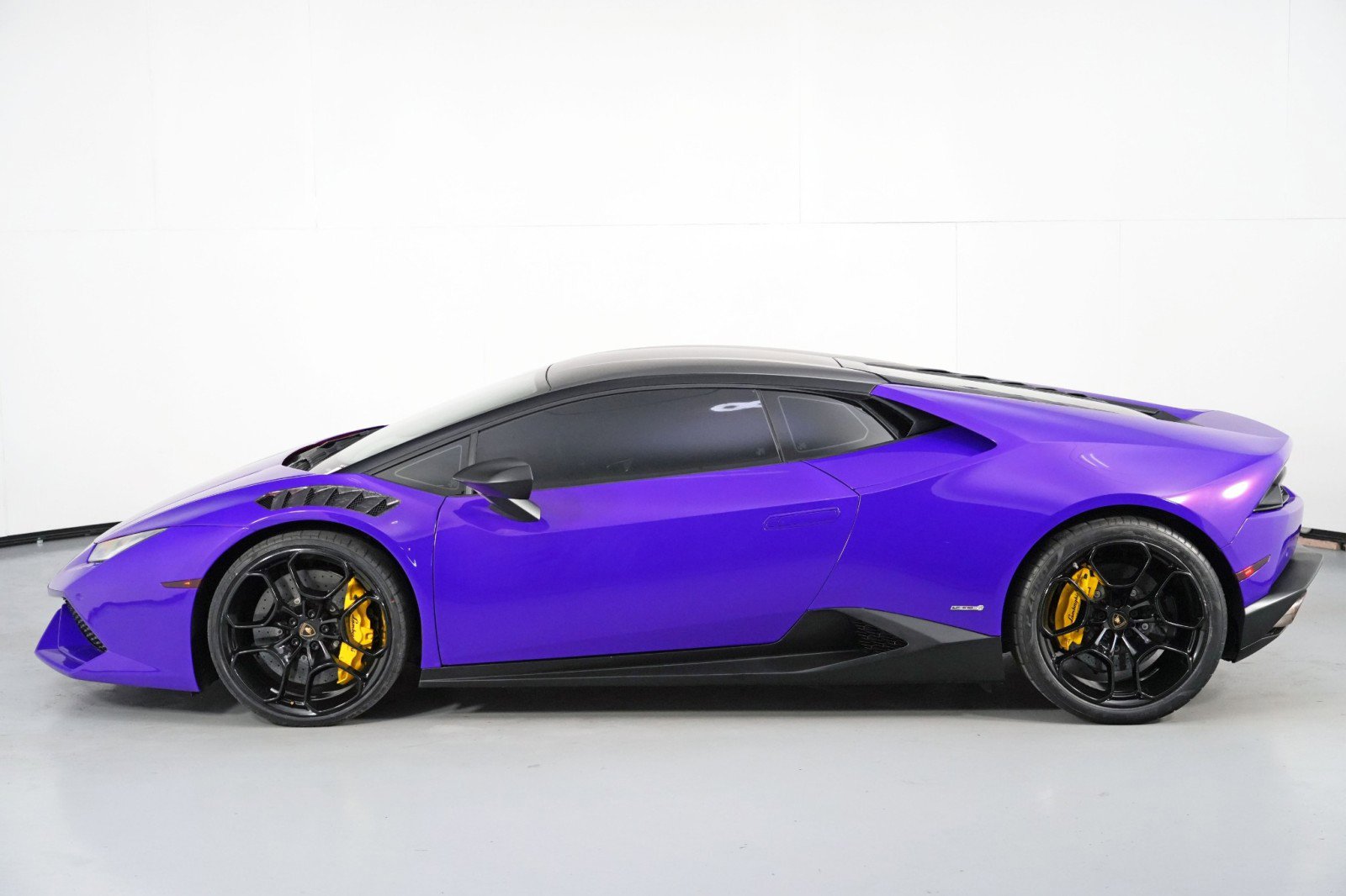 Used 2015 Lamborghini Huracan LP 610-4 image 37