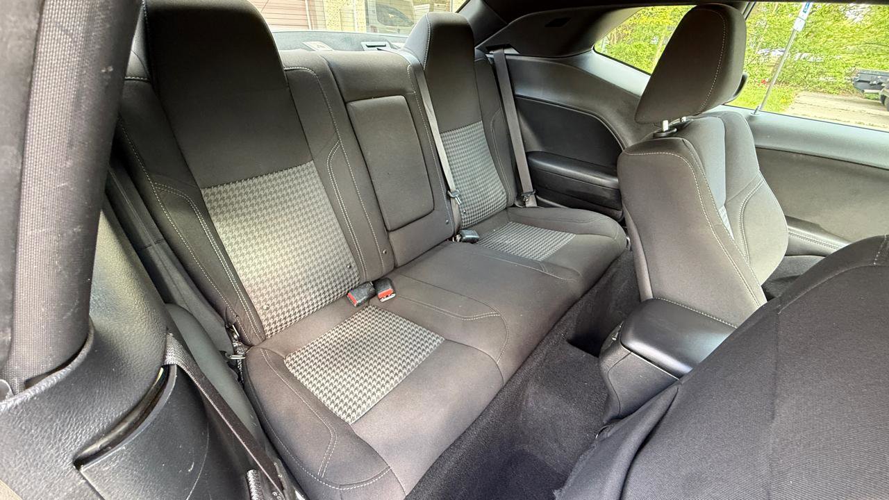 Used 2020 Dodge Challenger SXT RWD image 18