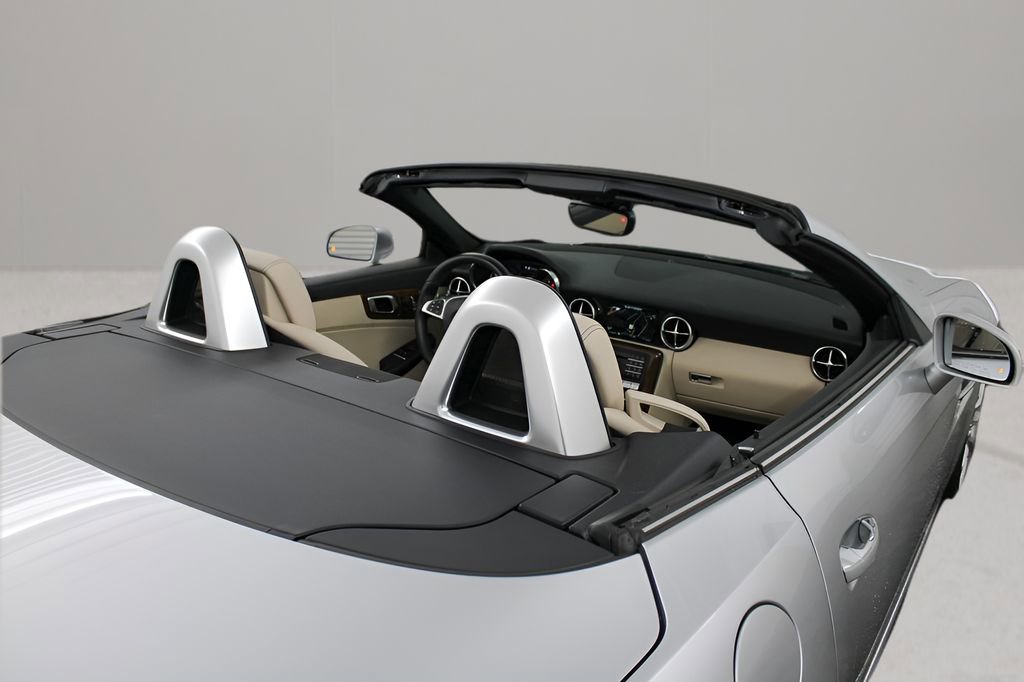 Used 2019 Mercedes-Benz SLC 300 image 21