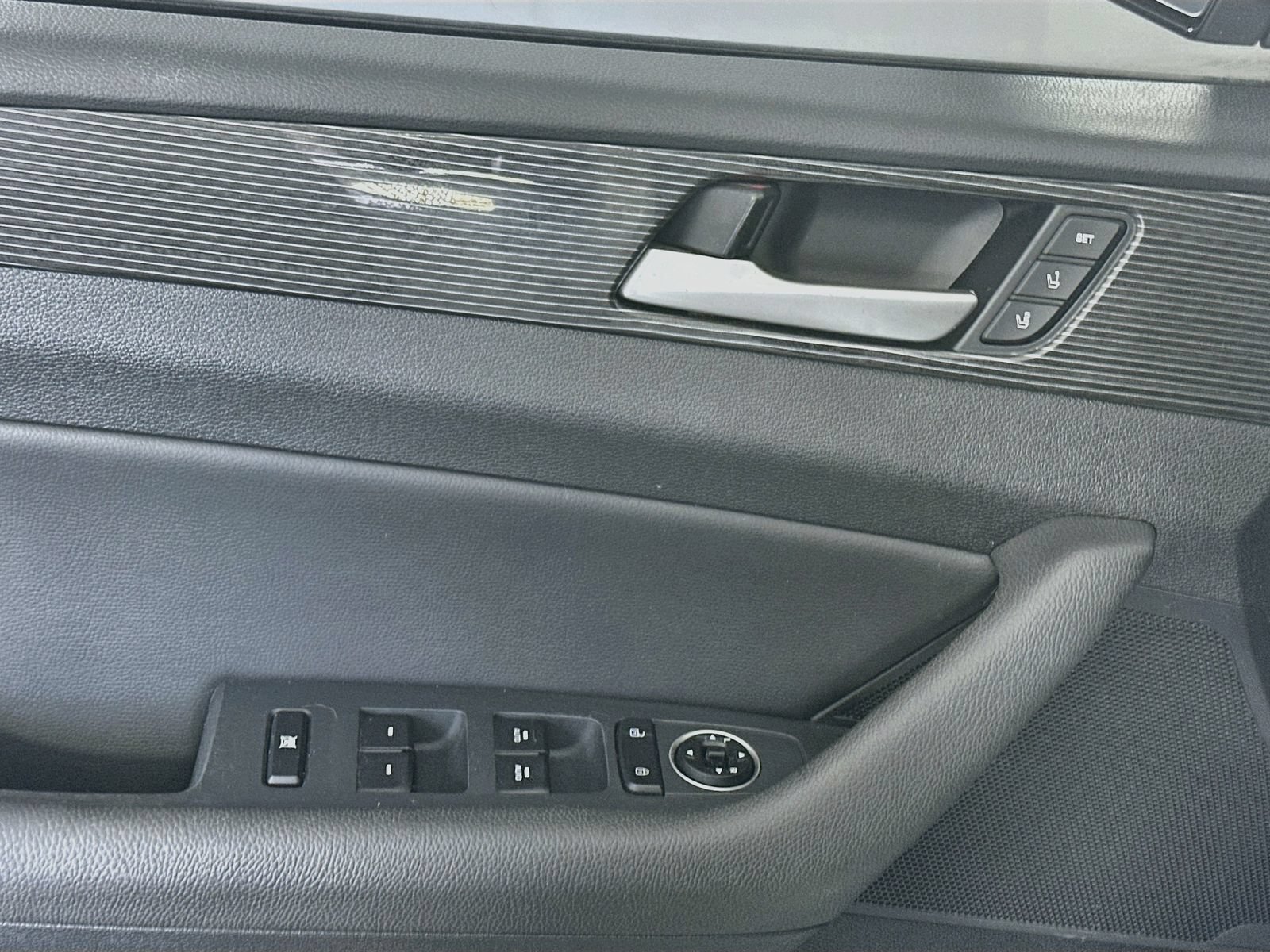 Used 2018 Hyundai Sonata Limited FWD image 15