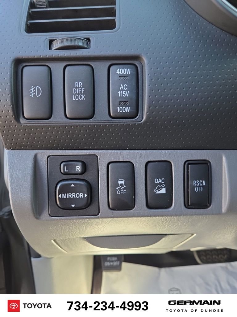 Used 2011 Toyota Tacoma 4x4 Access Cab V6 image 15