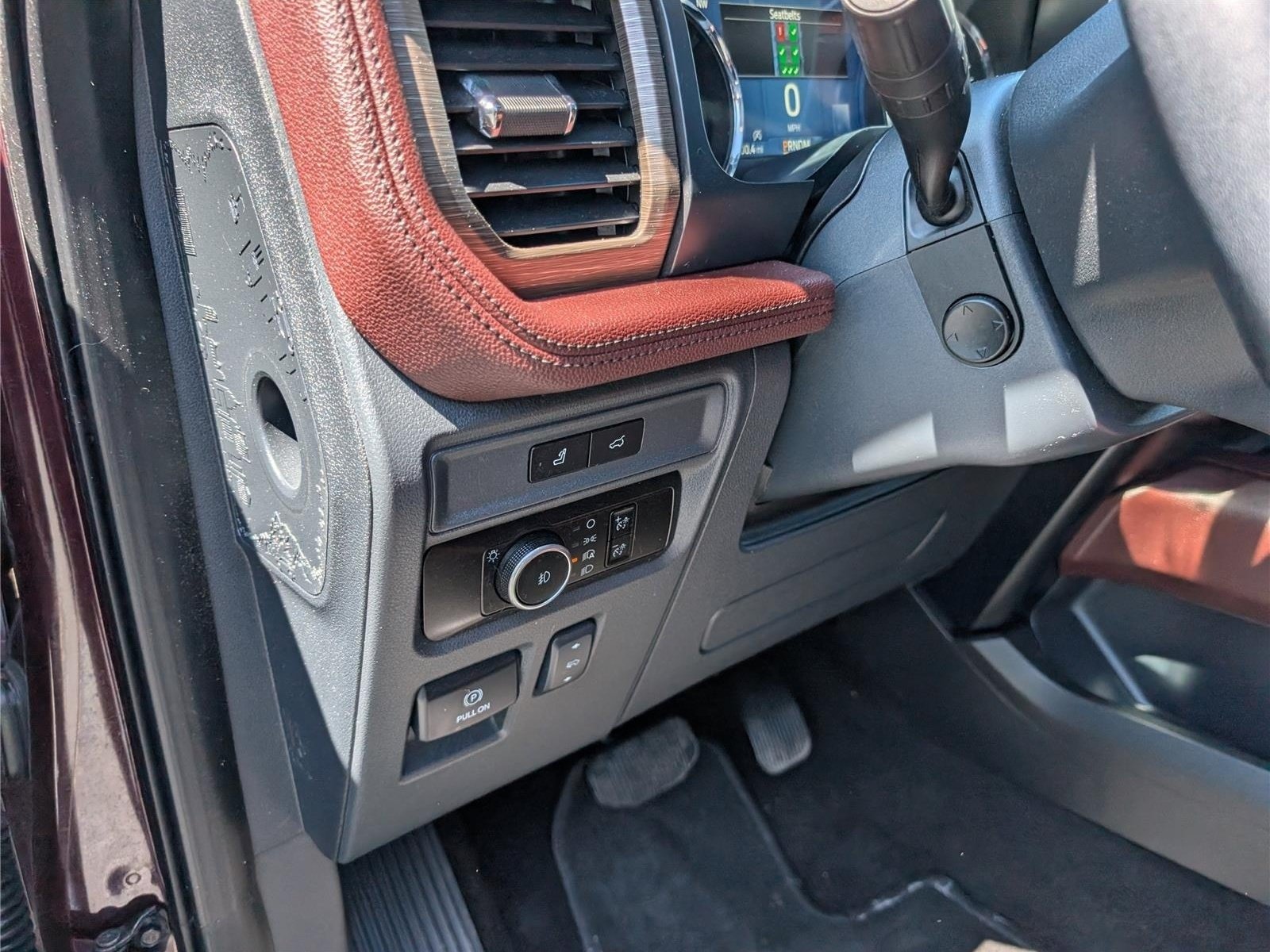 Used 2023 Ford Expedition Limited AWD/4WD image 24