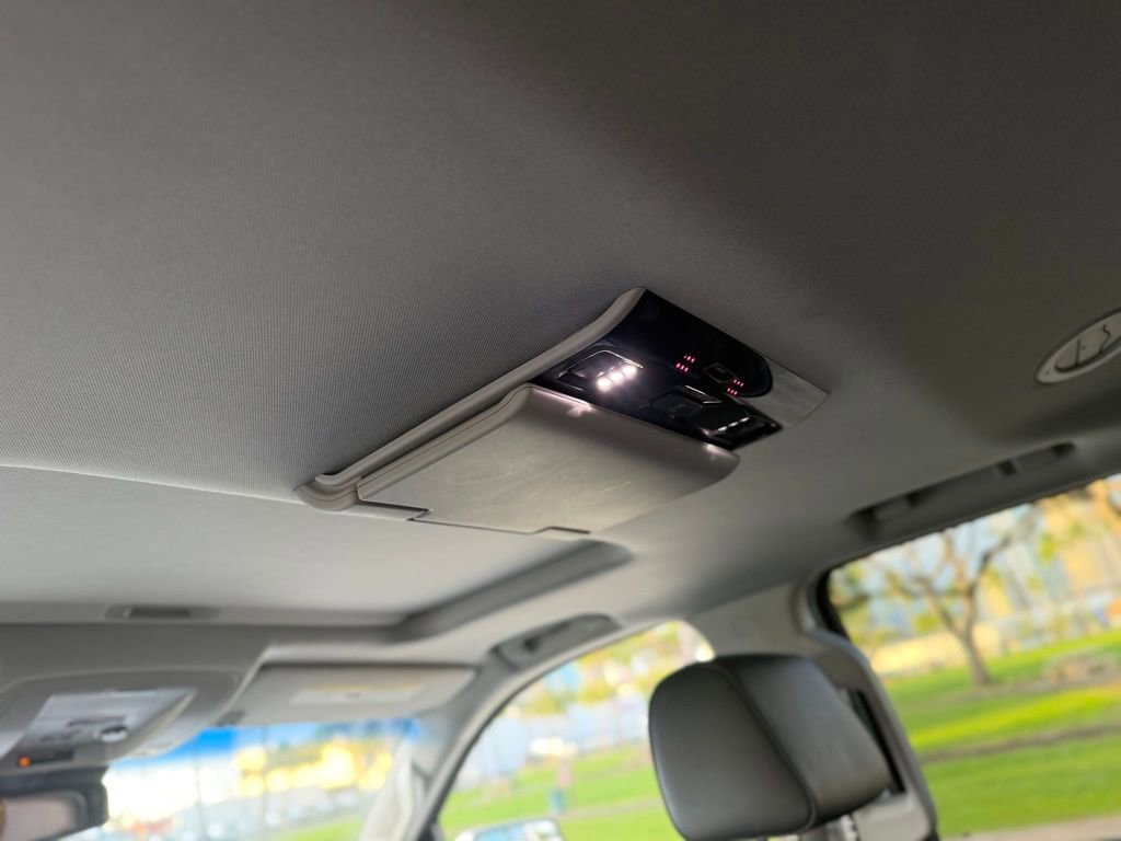 Used 2017 GMC Yukon Denali w/ Open Road Package image 25