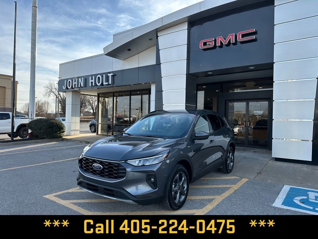 Used 2025 Ford Escape ST-Line Select image 1