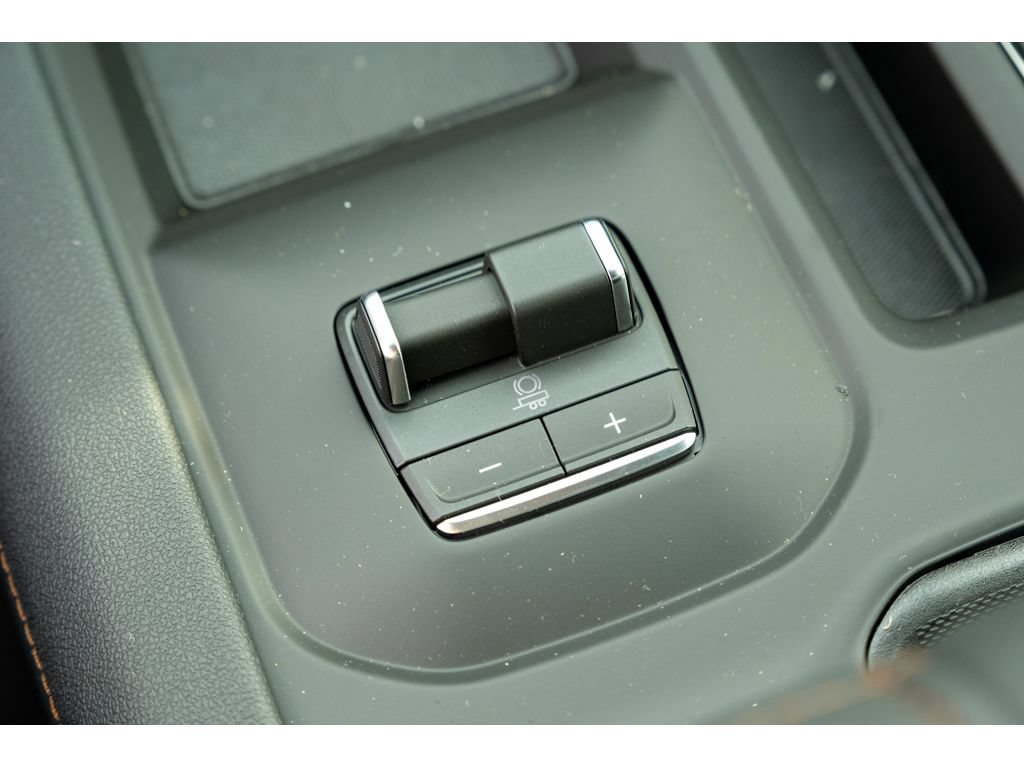 New 2026 GMC Sierra 2500 AT4 w/ AT4 Premium Plus Package AWD/4WD image 27