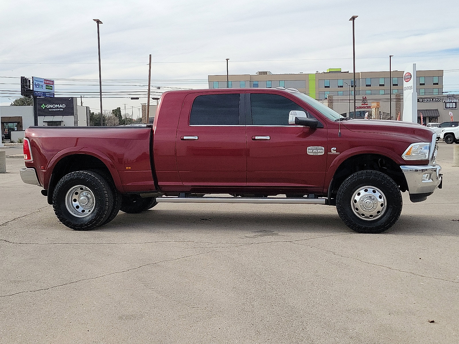 Used 2018 RAM 3500 Laramie Longhorn image 5