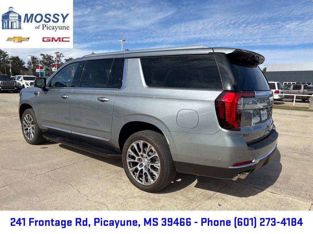 Used 2025 GMC Yukon XL Denali image 4