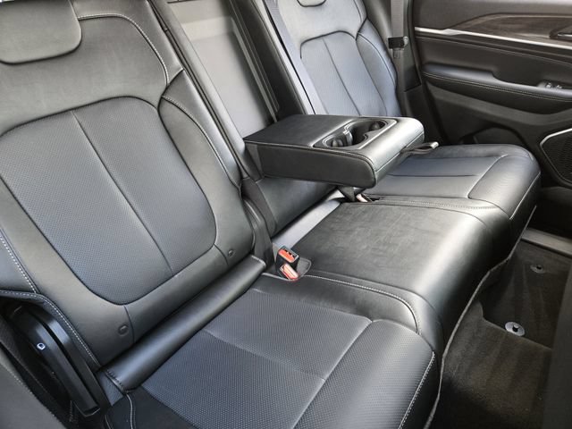 Certified 2026 Jeep Grand Cherokee Limited AWD/4WD image 28