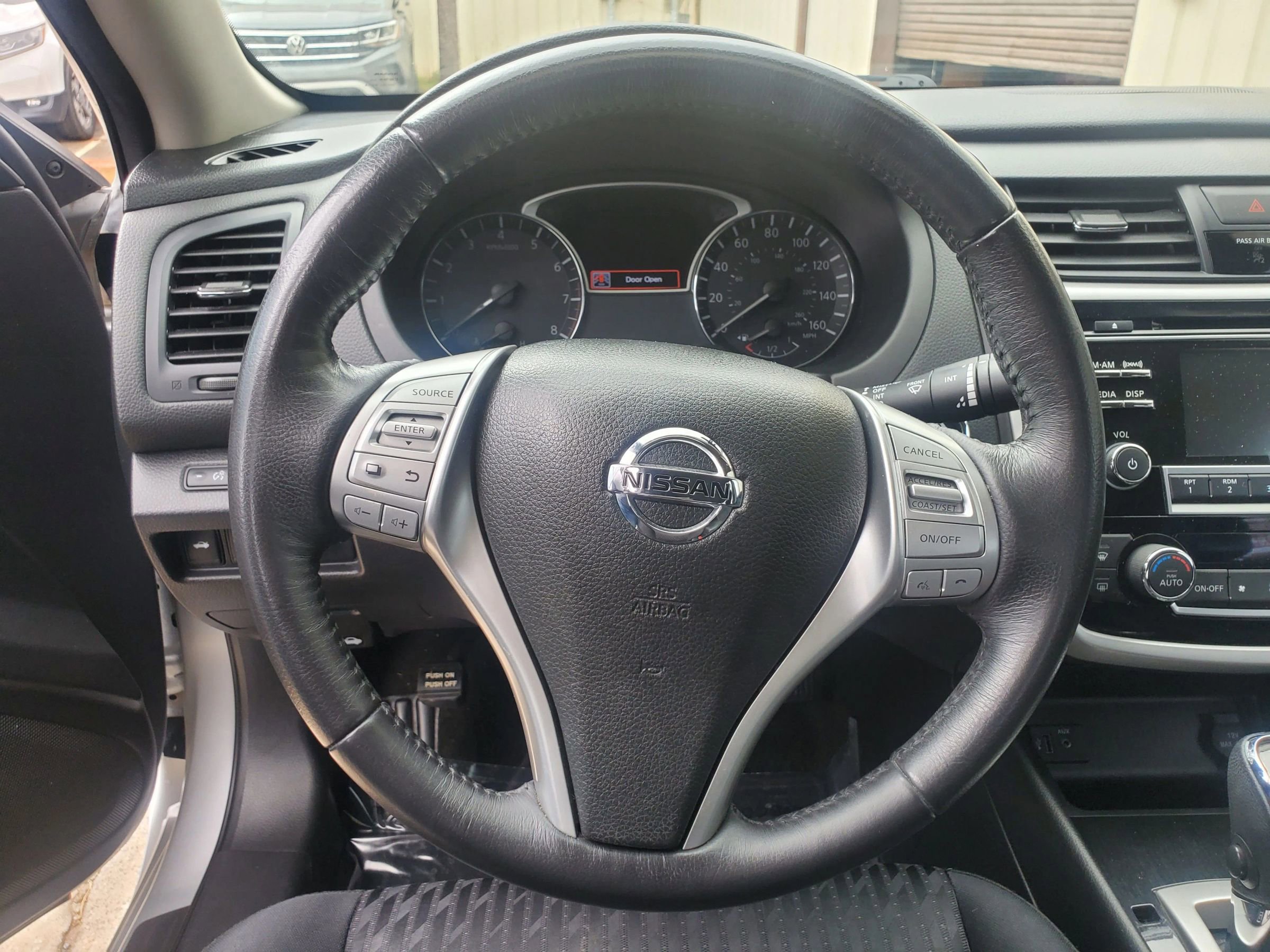 Used 2018 Nissan Altima 2.5 SV FWD image 39