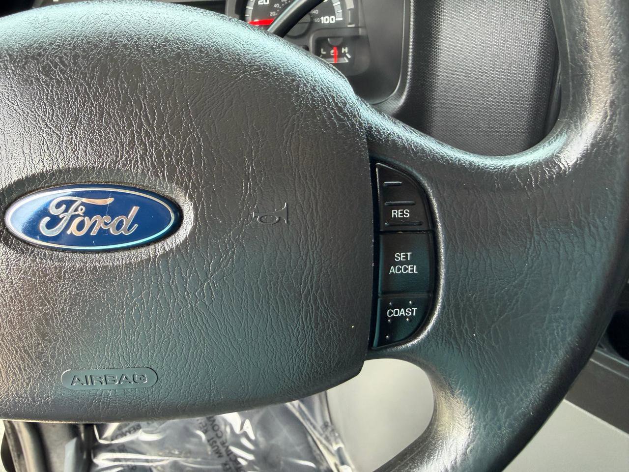 Used 2014 Ford E-150 and Econoline 150 w/ Power Group image 17