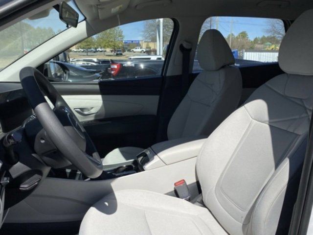 New 2025 Hyundai Tucson SE image 26