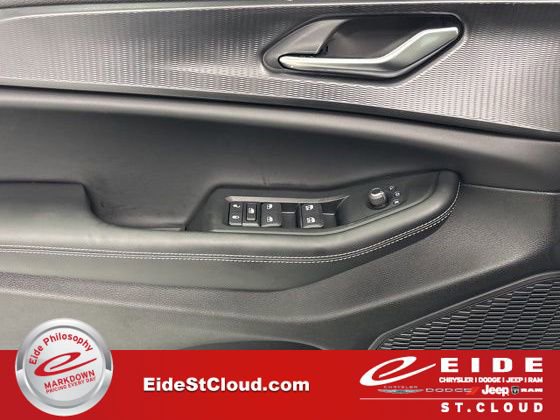 New 2025 Jeep Grand Cherokee Altitude image 19