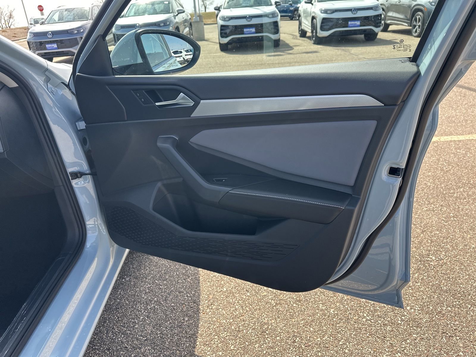 New 2026 Volkswagen Jetta SE image 36