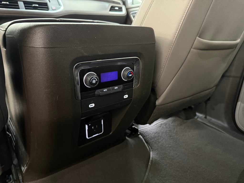 Used 2023 Chevrolet Tahoe LT image 15