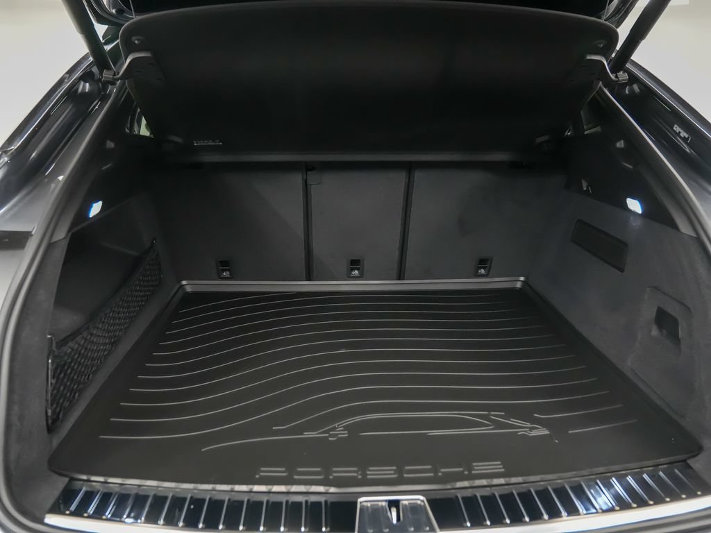 New 2026 Porsche Cayenne Coupe AWD/4WD image 11