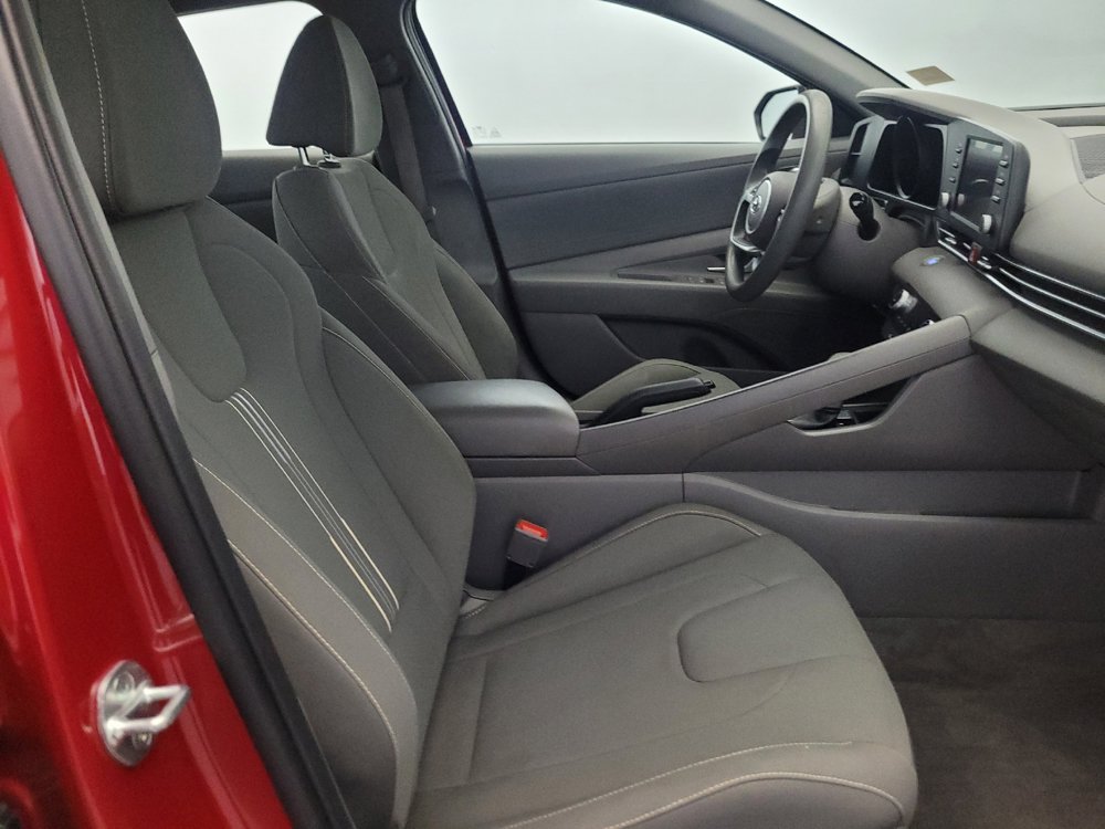 Used 2022 Hyundai Elantra SEL FWD image 21