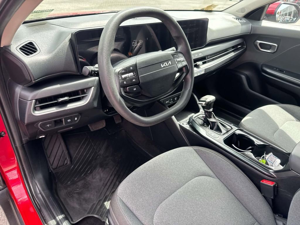 Certified 2025 Kia K4 LXS image 25