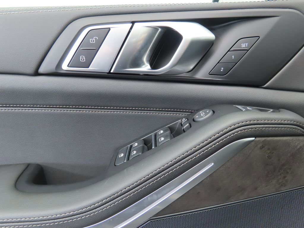 Certified 2026 BMW X5 sDrive40i w/ Parking Assistance Package RWD image 25